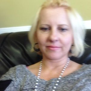 Meet your Posher, Diane