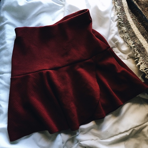 maroon tulip skirt