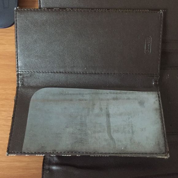 Authentic Coach checkbook - Picture 3 of 4