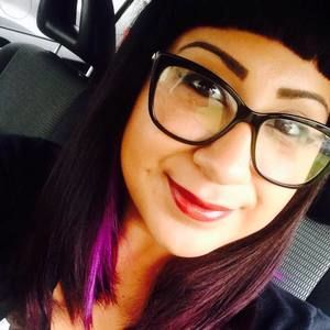 Meet your Posher, Raquel