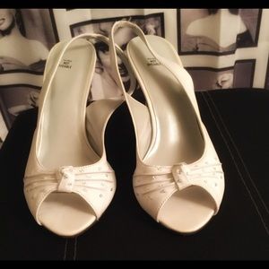 ✨WHITE Wedding HEELS✨