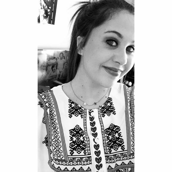 Meet your Posher, Kirsten - Picture 1 of 1