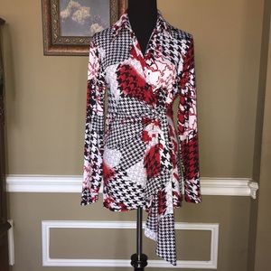 MAX & RINA Red/Black/White Tie Wrap Blouse