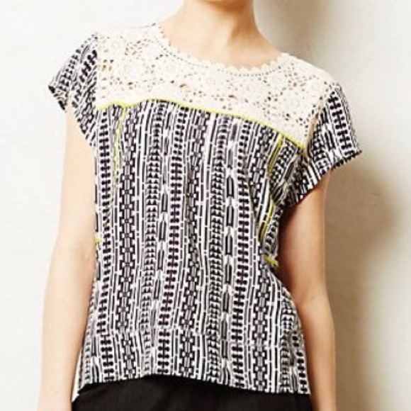 Anthropologie Tops - Anthropologie Crochet Top