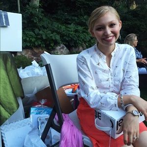 Meet your Posher, Emily