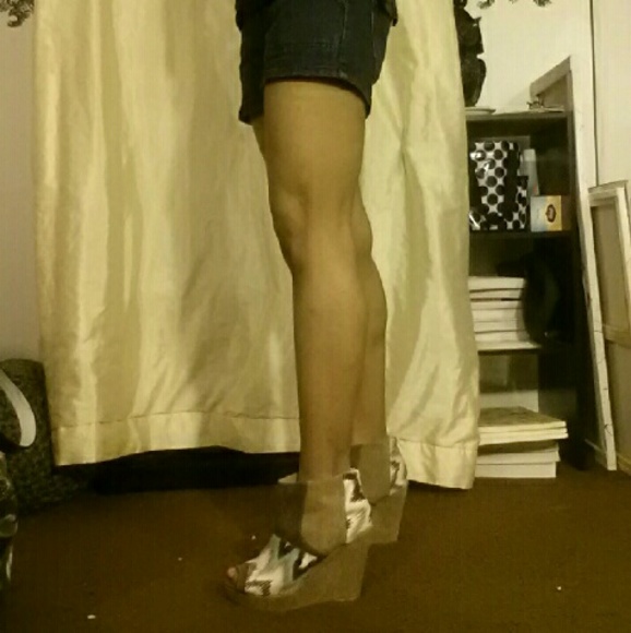 Wedge - Picture 4 of 4