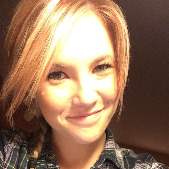 Meet your Posher, Julia - Picture 1 of 1