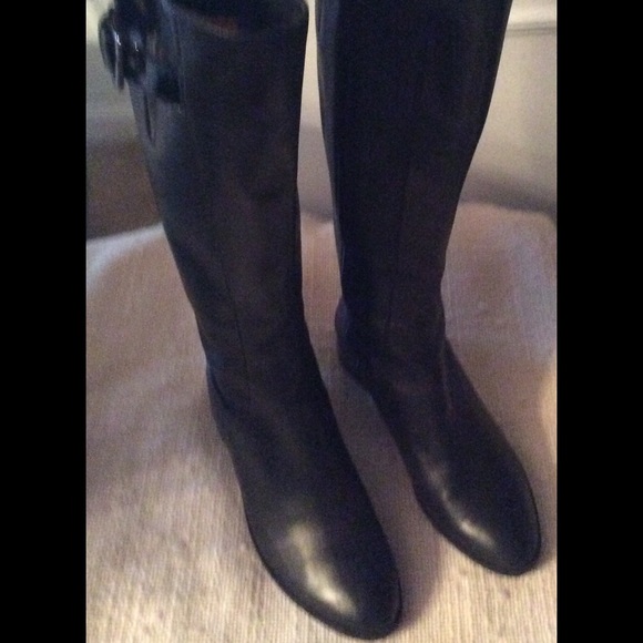 ✨✨Cole Haan black leather boots