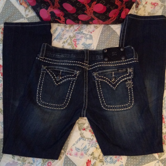 Miss me jeans size 27!