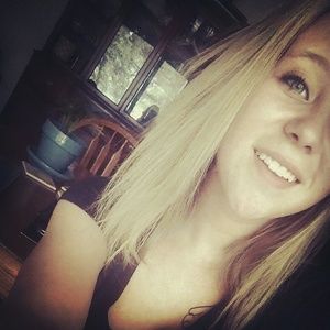 Meet your Posher, Bailey