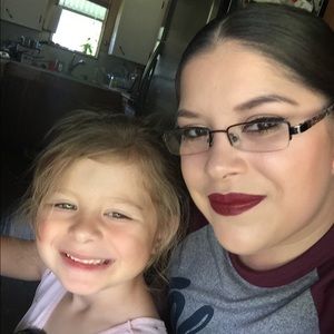 Meet your Posher, Adriana