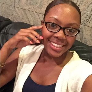 Meet your Posher, Pamela