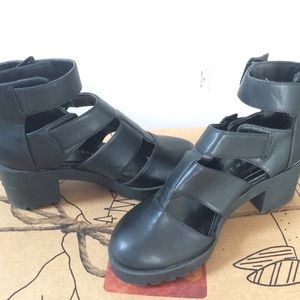 new look cut out boots