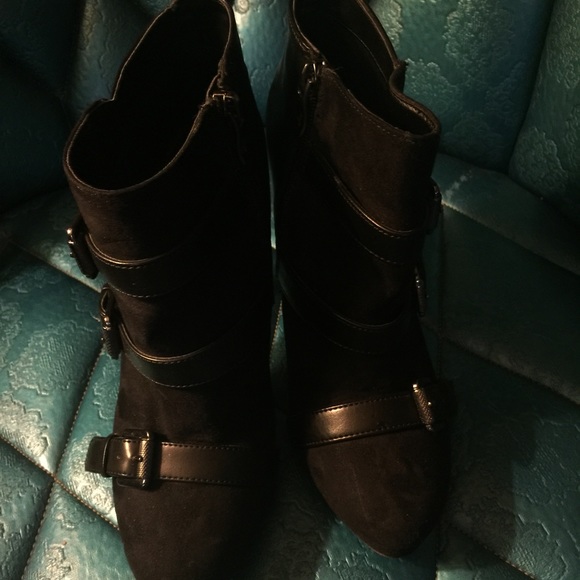 Black strap booties!!