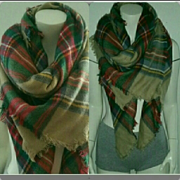Discounted Shipping! Plaid Blanket Scarf - Picture 2 of 2