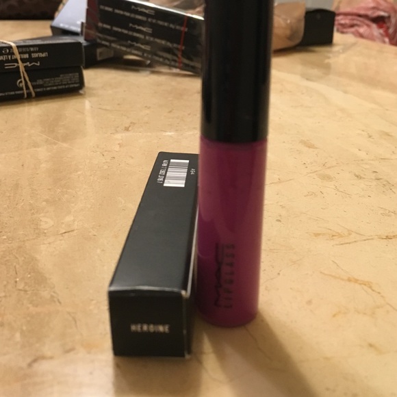 Mac lipgloss