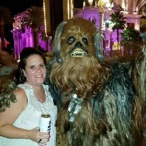 Meet your Posher, Lori