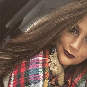 Meet your Posher, Macayla