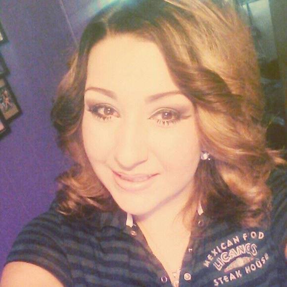 Meet your Posher, Vanessayudbith - Picture 1 of 1