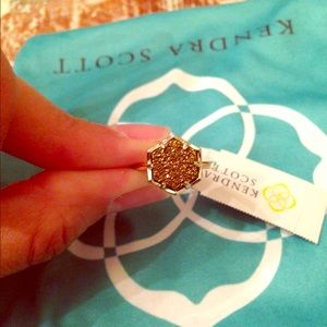 Kendra Scott Kylie ring size 7 gold