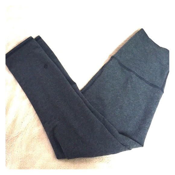 Lululemon wunder under crop size 4 grey