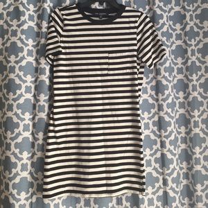 Black and white Striped t shirt dress