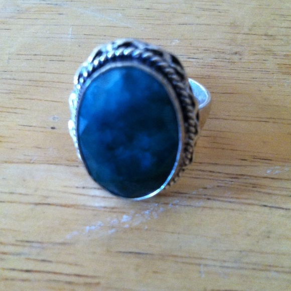 Natural emerald ring
