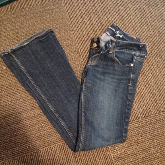 Dark American Eagle flare jeans