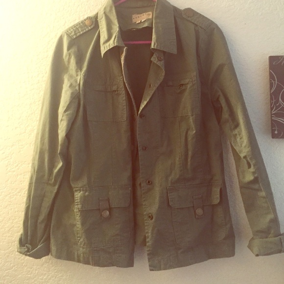 Really cute fall jacket to layer!