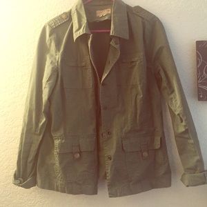 Really cute fall jacket to layer!