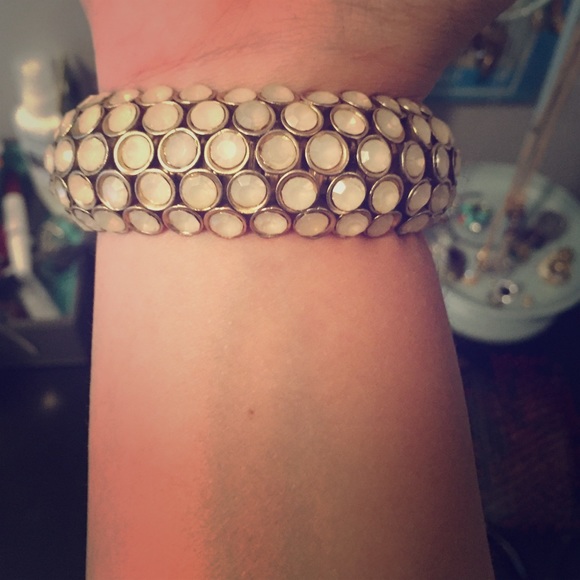 Gold and white gem Stretch Bracelet