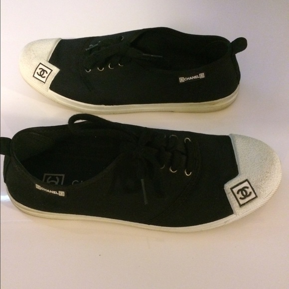 Chanel Sneakers😍