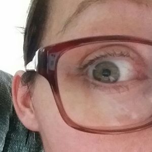 Meet your Posher, Jeanine