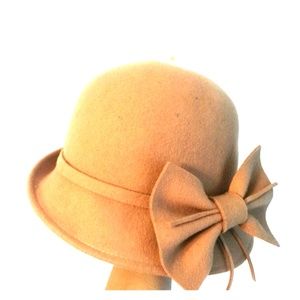 Jessica Simpson wool hat