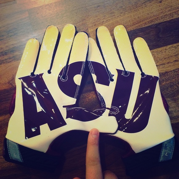 Nike Other - ASU gloves. Sizes large or XL. Nike Other - ASU gloves. Sizes large or XL.