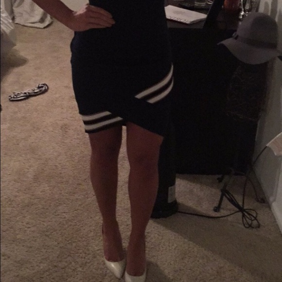 Navy body con dress - Picture 4 of 4