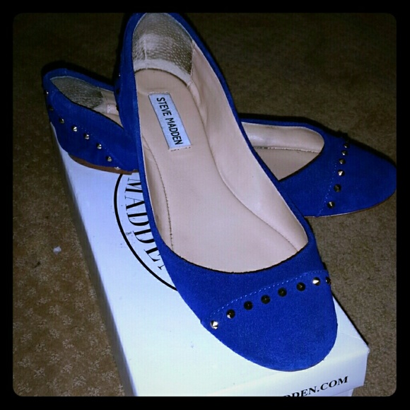 Steve Madden Studded Flats - Picture 1 of 2