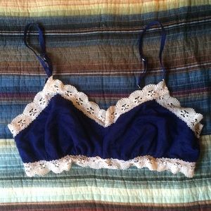 BRALETTE