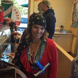 Meet your Posher, Christie