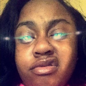 Meet your Posher, Malajah