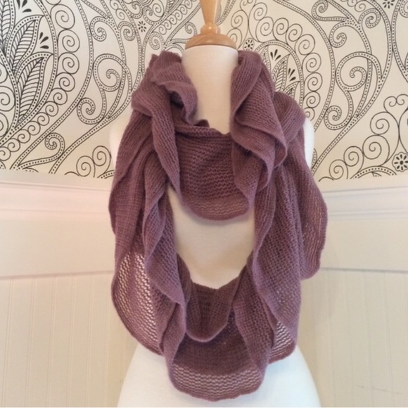 "SOLD" Infinity Scarf - Picture 2 of 3