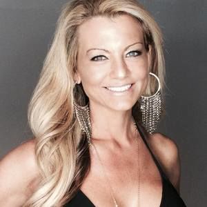 Meet your Posher, Gina