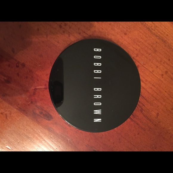 Bobbi Brown Bronzer and MAC Foundation bundled.