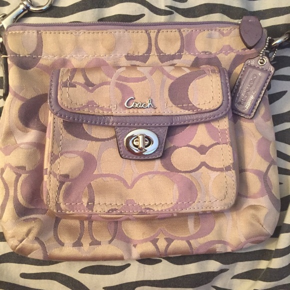 🚫SOLD🚫Authentic coach cross body. - Picture 2 of 4
