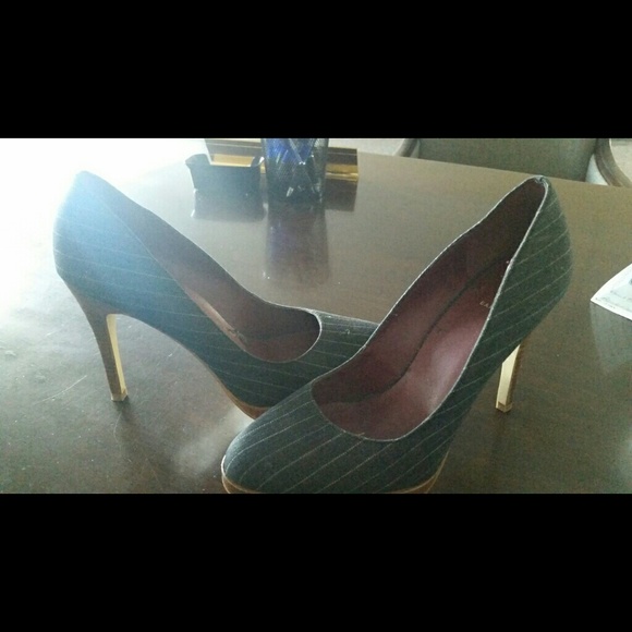 Bakers pinstripe heels