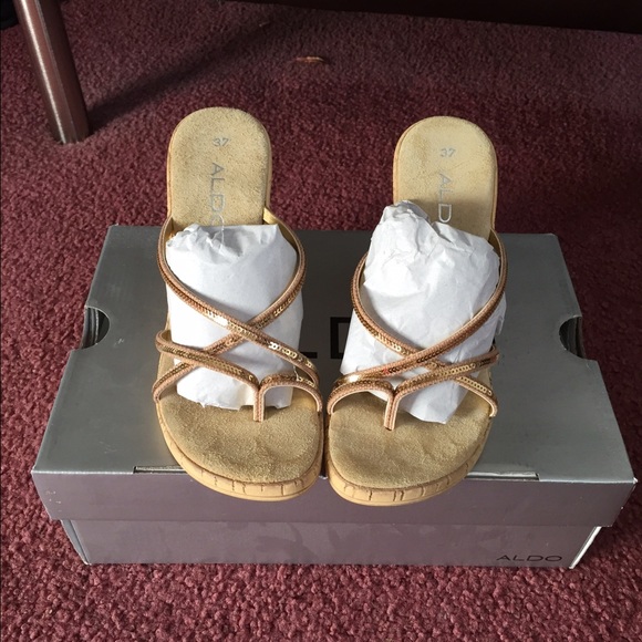 NIB Aldo Sandals