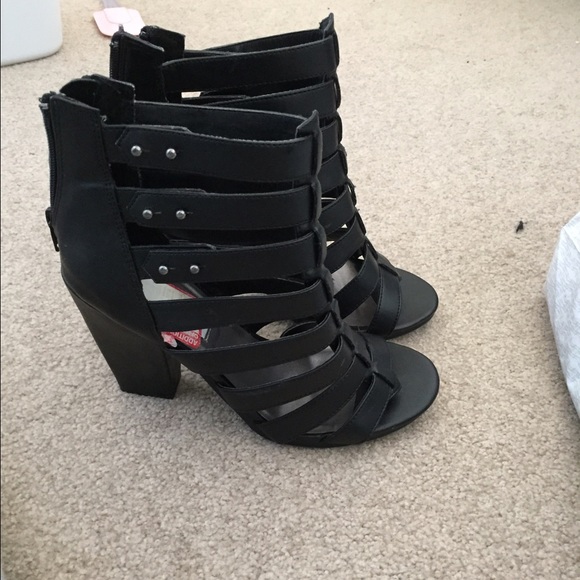 Petra Steve Madden chunky heels