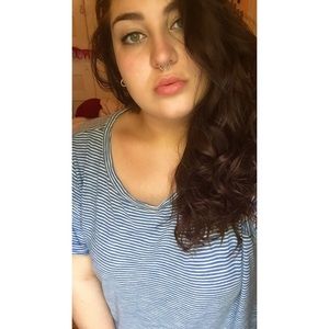 Meet your Posher, Eve