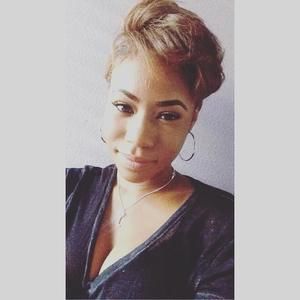 Meet your Posher, Kaila