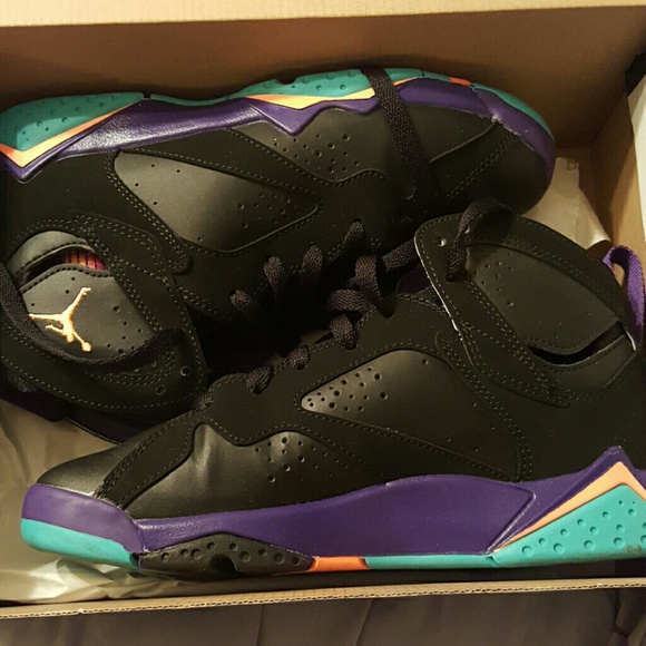 **sold** Jordans on other site